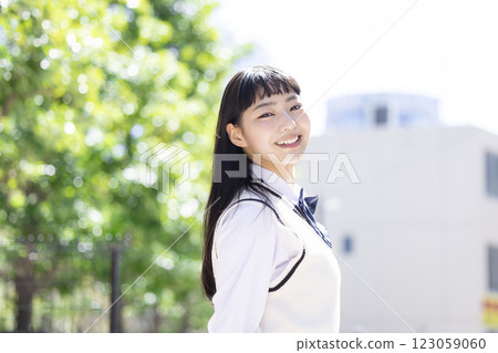 High school girl portrait 123059060