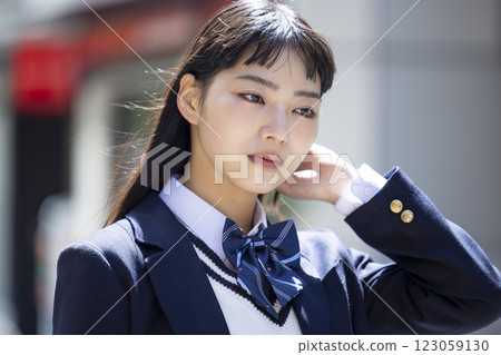 女子高中肖像 123059130