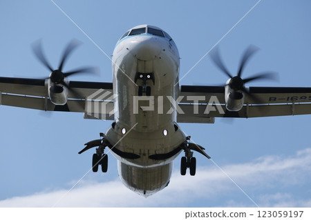 propeller aircraft 123059197