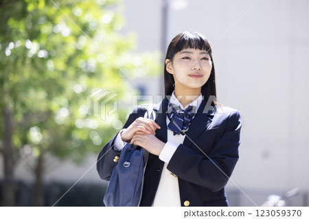 High school girl portrait High school girl portrait 123059370