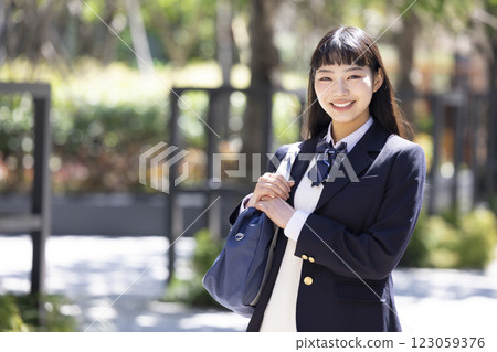 High school girl portrait High school girl portrait 123059376