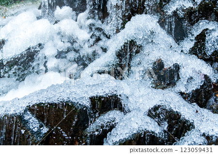 Frozen waterfall flow 123059431