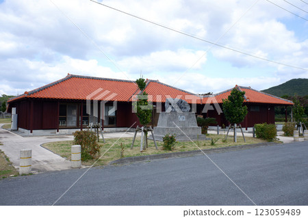 Okinawa Prefecture, Izena Island, Tourism exchange facility built on the former site of Izena Elementary School 123059489