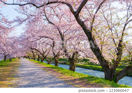 旭船川河 123060047