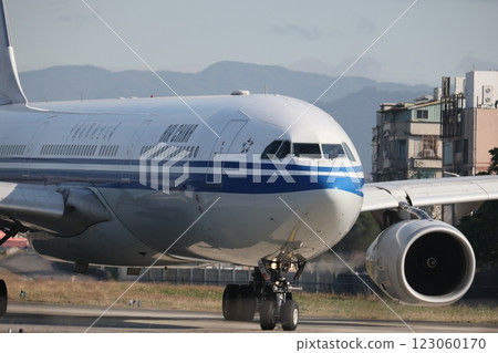 廣體客機 廣體客機 123060170
