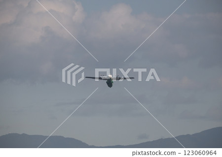 起飛 123060964