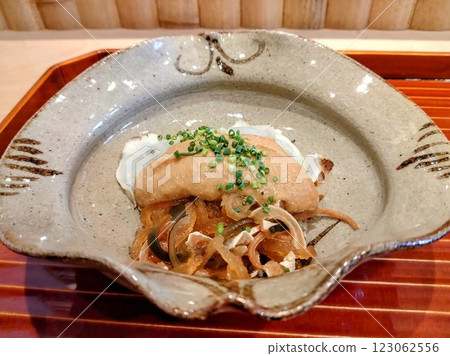 Beautiful Japanese cuisine 123062556