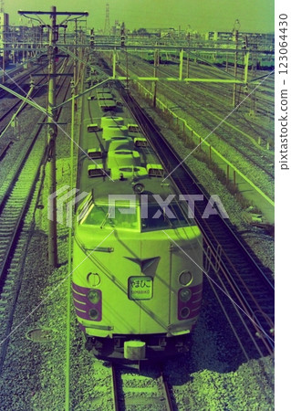 東北本線常規特快「山彥」32M 型 485 系列 蕨南浦與 1977 年 10 月 22 日 東北本線常規特快「山彥」32M 型 485 系列 蕨南浦與 1977 年 10 月 22 日 123064430