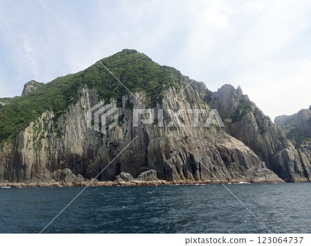 五島列島的段上島的柱狀節理 123064737