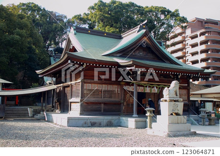 Chikuzen Kurosaki Okada Shrine in Kitakyushu City [Main Hall] 123064871