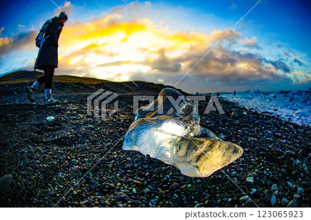 瓦特納冰河潟湖上的冰 瓦特納冰河潟湖上的冰 123065923