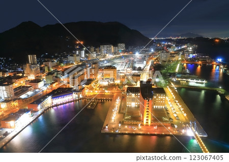 [Fukuoka Prefecture] Night view of Mojiko (Mojiko Retro Roman Lantern) 123067405