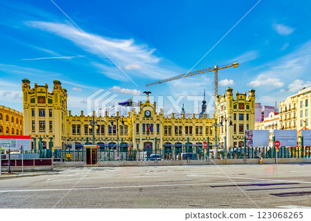 Valencia Nord railway station. 123068265
