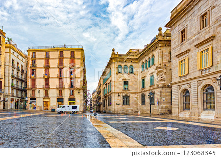 Saint James's Square -Palace of the Generalitat of Catalonia,City Hall. 123068345
