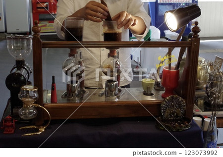 To make coffee To make coffee 123073992
