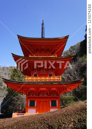 長福寺是一座真言宗寺廟，擁有岡山縣最古老的木製三重塔。 123074288