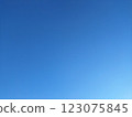 沒有云彩的藍天 123075845