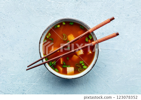 Tofu soup, Japanese cuisine. Miso soup with bean curd and green onions 123078352