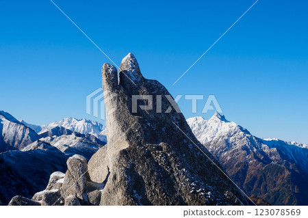 Dolphin Rock on Mount Tsubakuro and Mount Yari [Nagano Prefecture] 123078569