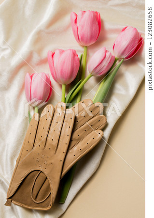 Beige leather gloves with a bouquet Beige leather gloves with a bouquet 123082658