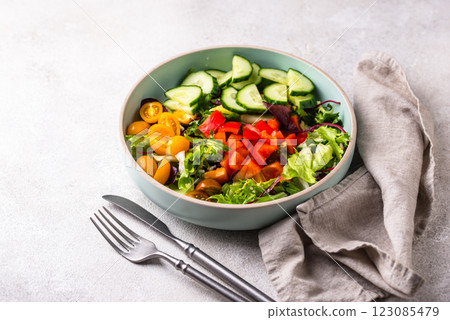 Fresh healthy organic vegetable salad 123085479