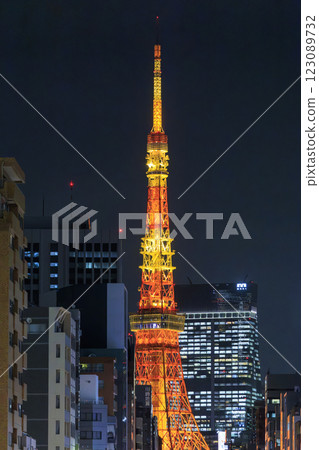 Tokyo Tower    123089732