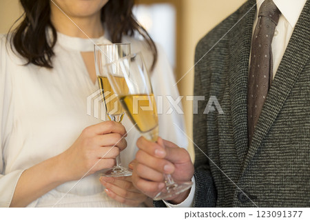 Dating couple in their 40s Dating couple in their 40s 123091377