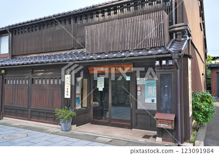 [Kamiwarabe Museum] Aioicho, Tsuruga City, Fukui Prefecture 123091984