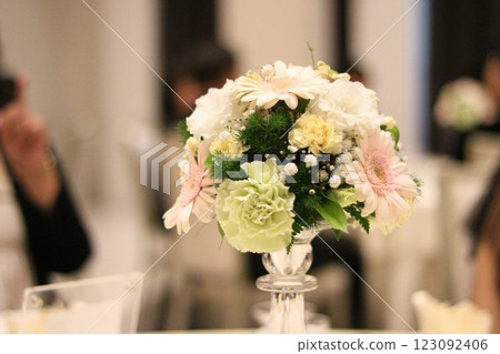 Bouquet on the table at a wedding reception Bouquet on the table at a wedding reception 123092406