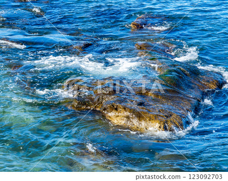 A refreshing view of Tokyo Bay from Yokosuka Kannonzaki in early winter A refreshing view of Tokyo Bay from Yokosuka Kannonzaki in early winter 123092703