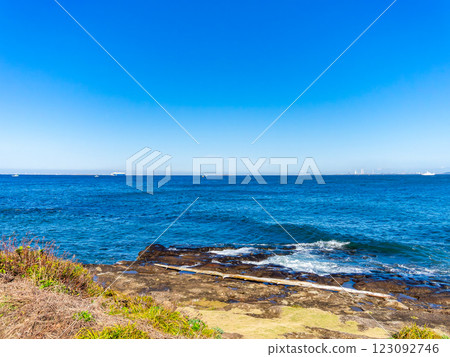 A refreshing view of Tokyo Bay from Yokosuka Kannonzaki in early winter 123092746