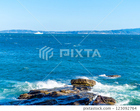 A refreshing view of Tokyo Bay from Yokosuka Kannonzaki in early winter A refreshing view of Tokyo Bay from Yokosuka Kannonzaki in early winter 123092764