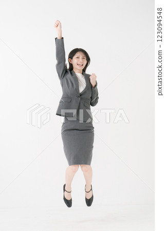 跳的女商人 123094548