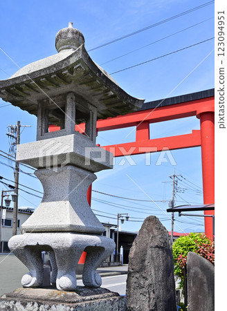 Walking around Itahana-shuku on the Nakasendo: Ueno Kuni Ichisha Hachiman-Hachimangu Shrine, Hachiman-cho, Takasaki City 123094951