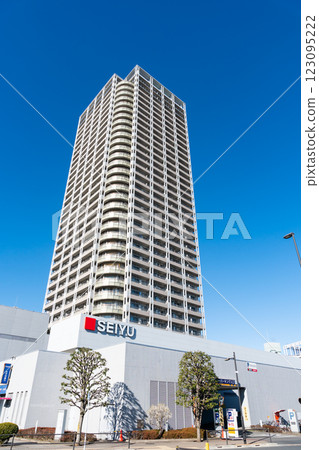 Grand Tower 調布國陵 Le Passage - 京王線國陵站前仰望冬日湛藍天空 - 東京都調佈市國陵町 123095222