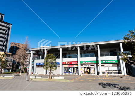 The square in front of Kokuryo Station on the Keio Line, a clear winter sky, Kokuryo-cho, Chofu City, Tokyo The square in front of Kokuryo Station on the Keio Line, a clear winter sky, Kokuryo-cho, Chofu City, Tokyo 123095225