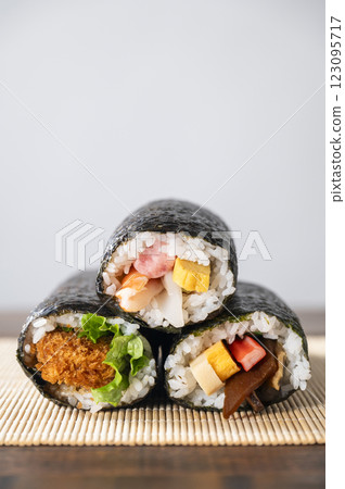 Ehomaki (three kinds) Ehomaki (three kinds) 123095717