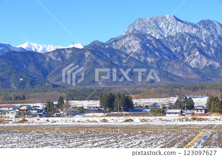 Winter Azumino Countryside and Northern Alps 123097627