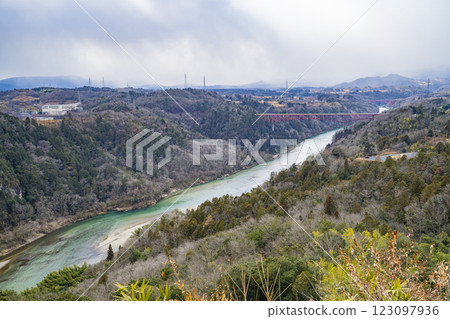 Naegi Castle in winter, Nakatsugawa City, Gifu Prefecture 123097936