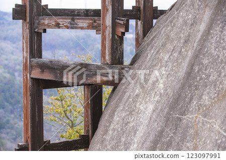 岐阜縣中津川市的冬季苗木城 岐阜縣中津川市的冬季苗木城 123097991