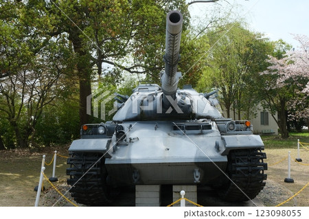 桂衛基地開放日展出的 74 式坦克 123098055