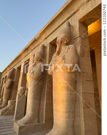 哈特謝普蘇特的墓葬神廟，世界遺產 123100748