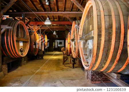 The history of Japanese wine, which began to be brewed using domestic grapes... Wine barrels 123100839