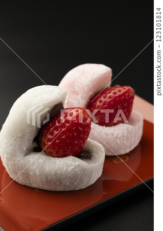 Strawberry Daifuku 123101814