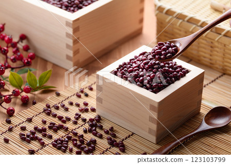 Azuki beans served in a masu box from Hokkaido 123103799