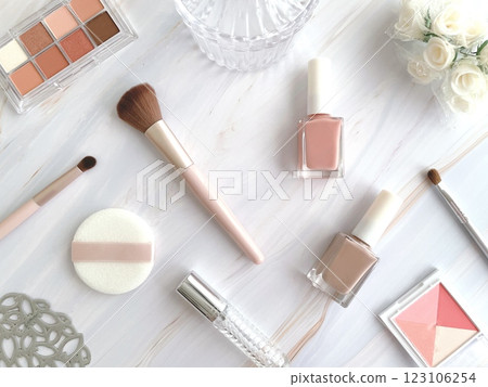 Spring color cosmetics image 123106254