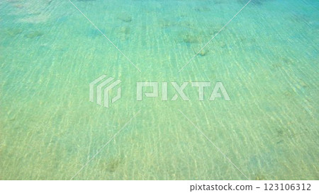 高透明度的海洋 123106312