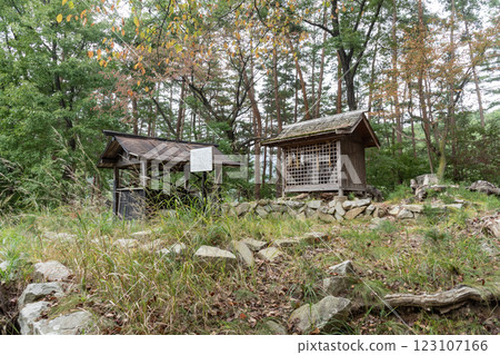 Akiha Shrine, built on the ruins of Mizuban Castle 123107166