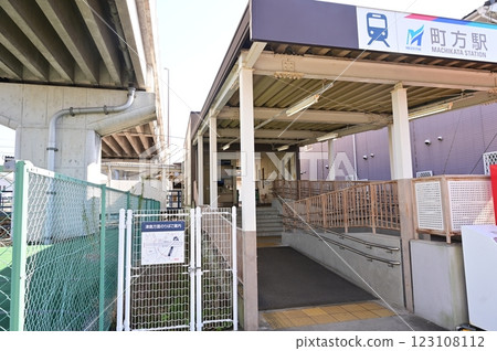 Machikata Station (Nagoya Railroad Bisai Line) 123108112
