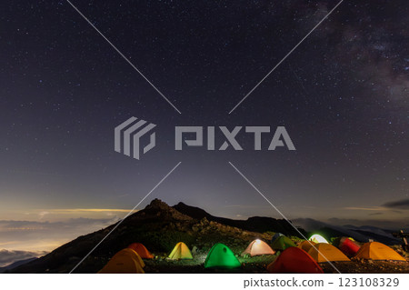 Tent and starry sky at Daitenso (Dake Daitensho) in the Northern Alps 02 123108329